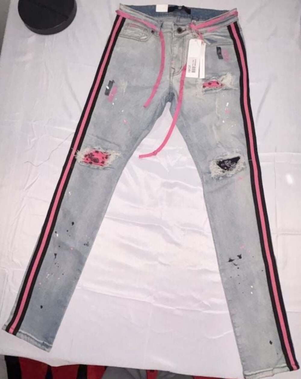Focus Jeans Style 3185 Light Wash Distressed Paint Splatter Jeans with Pink and